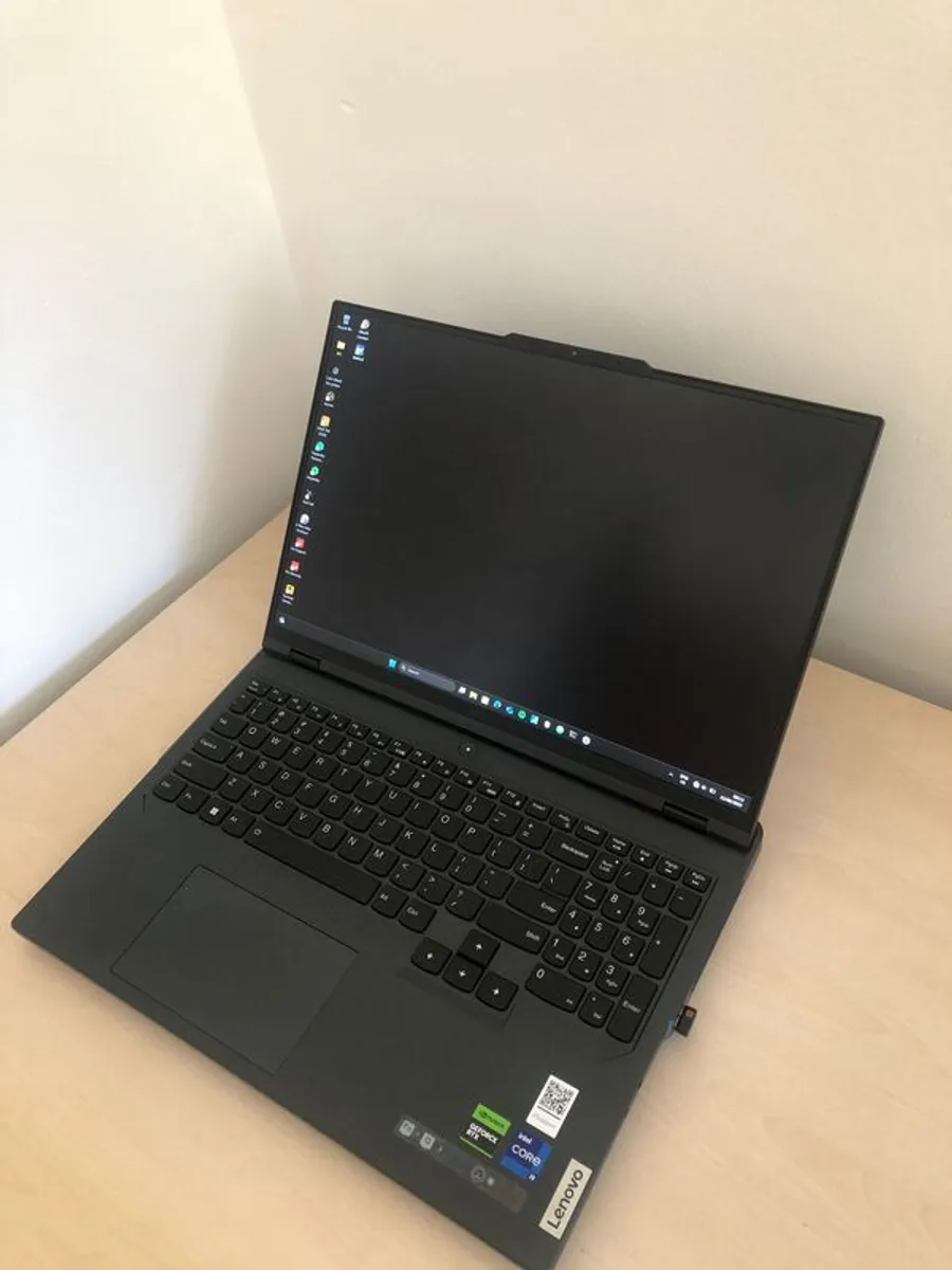 Legion Pro 5 16IRX8 - Image 3
