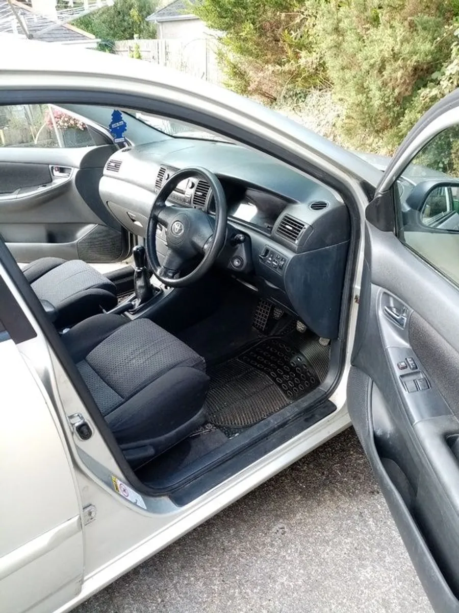 2006 Toyota Corolla - Image 3