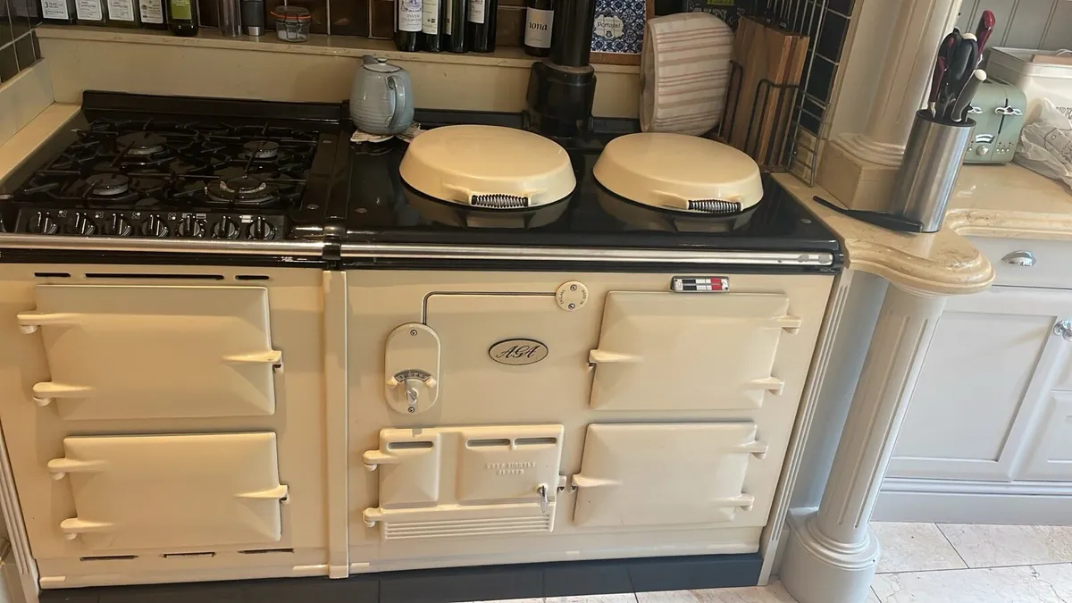 Aga for sale - Image 1
