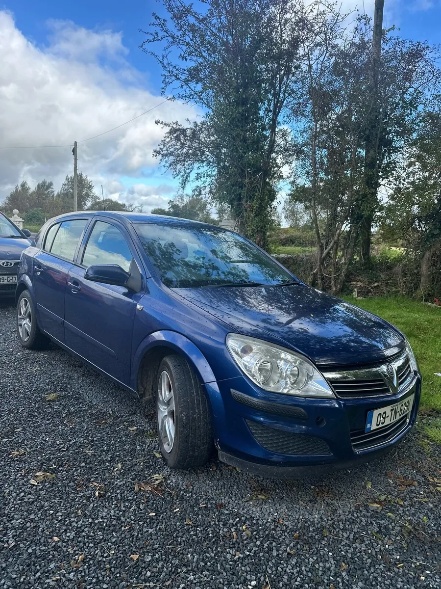 vauxhall astra 1.7d nct 03/26 tax 12/25 - Image 1