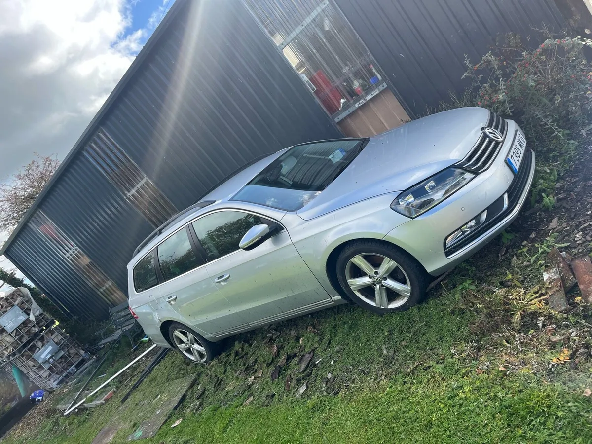 2012 Passat for breaking - Image 1