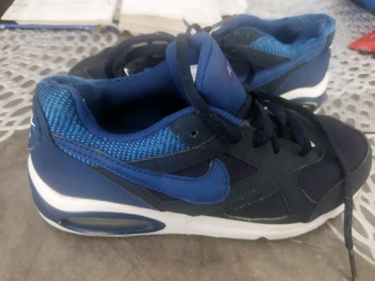 Nike Air Trainers - Image 2