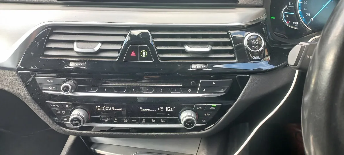 BMW 5-Series 520 D G31 5DR Auto - Image 2