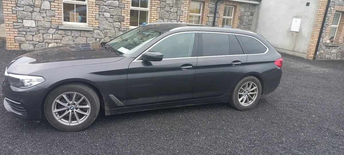 BMW 5-Series 520 D G31 5DR Auto - Image 1