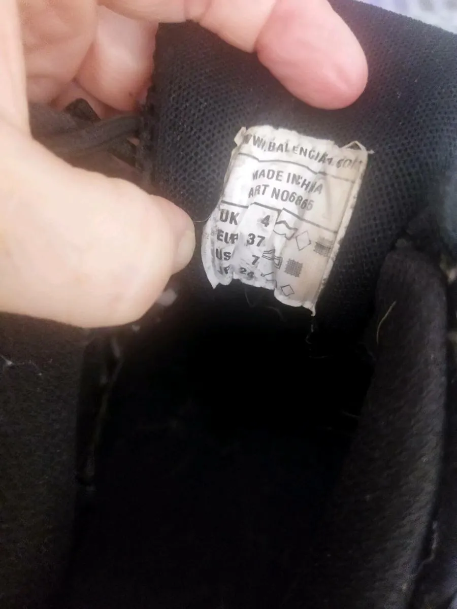 Balenciaga Trainers - Image 3