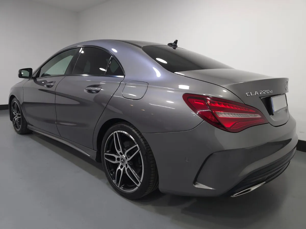 Mercedes-Benz CLA AMG Line Premium - Image 2