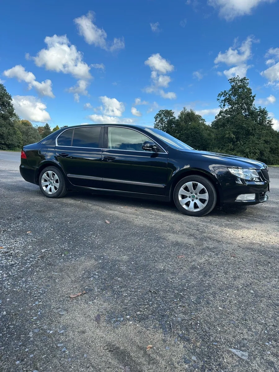 Skoda Superb - Image 3