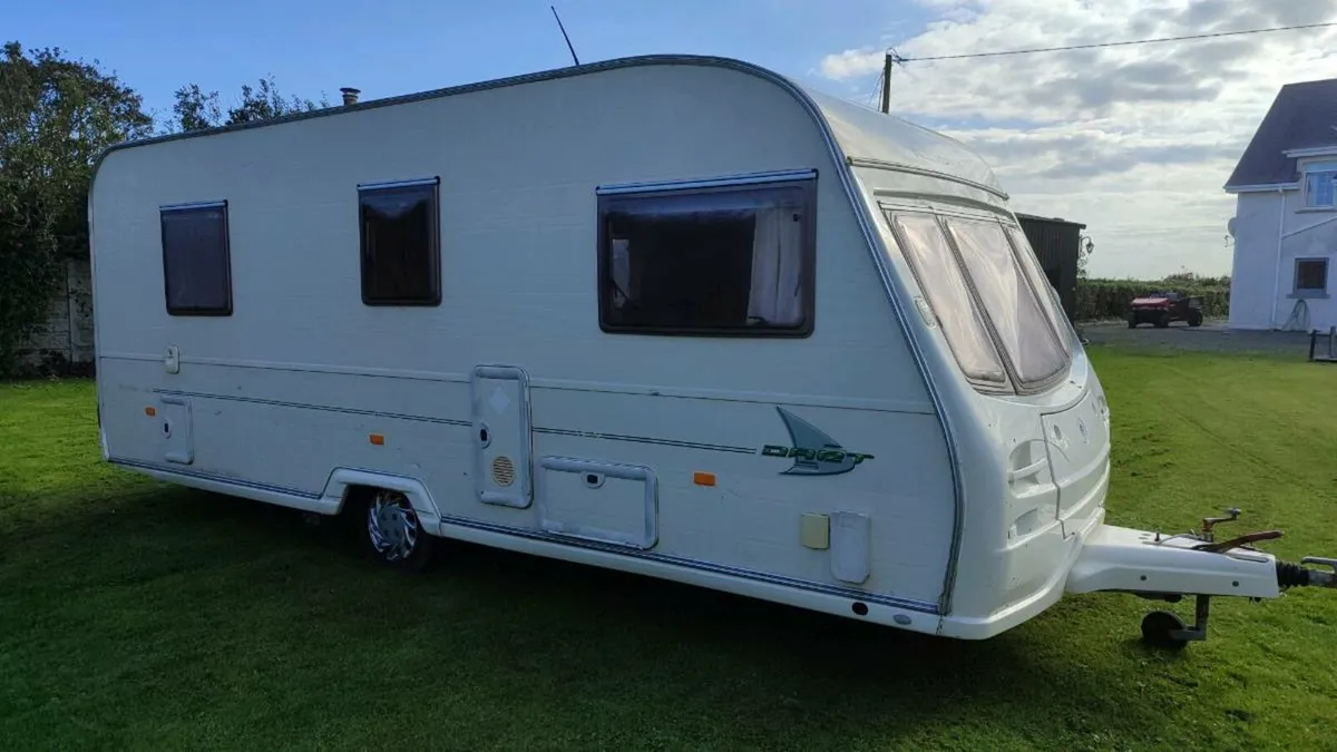 Caravan 6 Berth - Image 3
