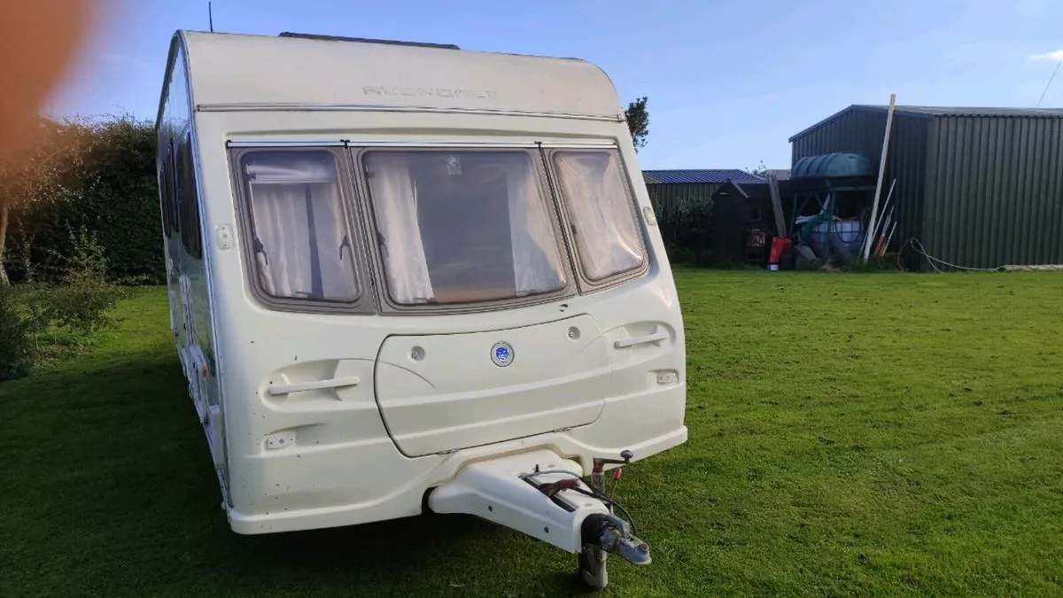 Caravan 6 Berth - Image 4