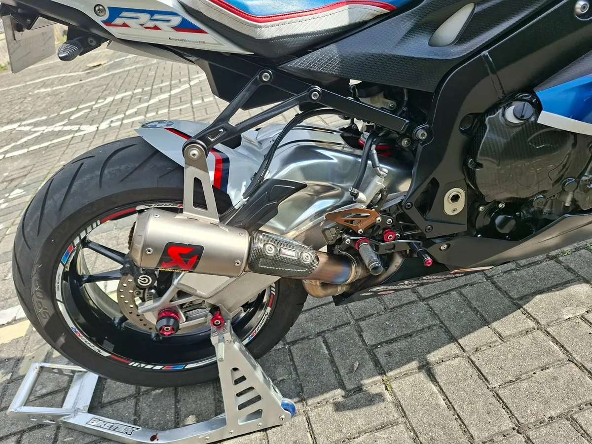 BMW S 1000 RR 2017 - Image 1