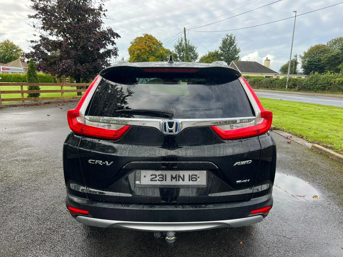 Honda CR-V Executive AWD 2023 - Image 4