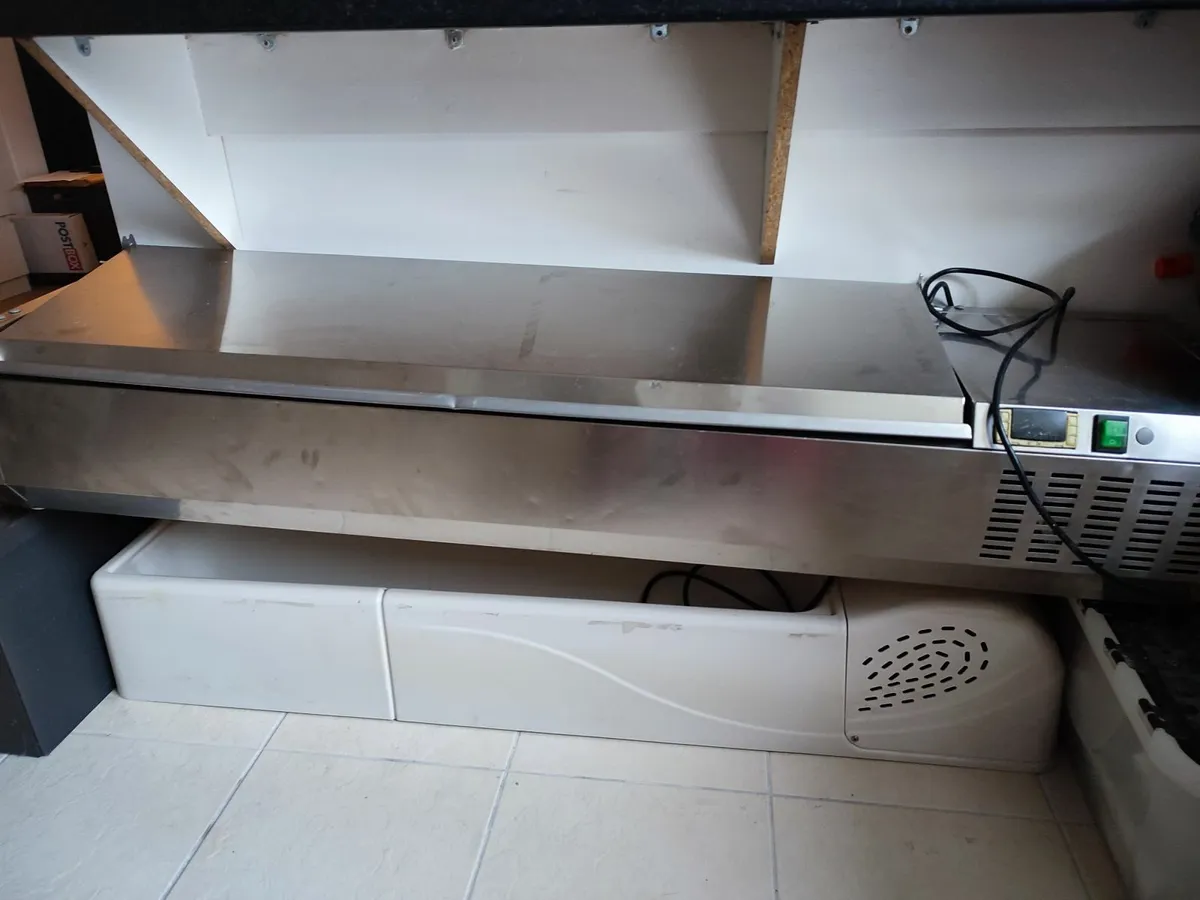 Counter top fridge - Image 1