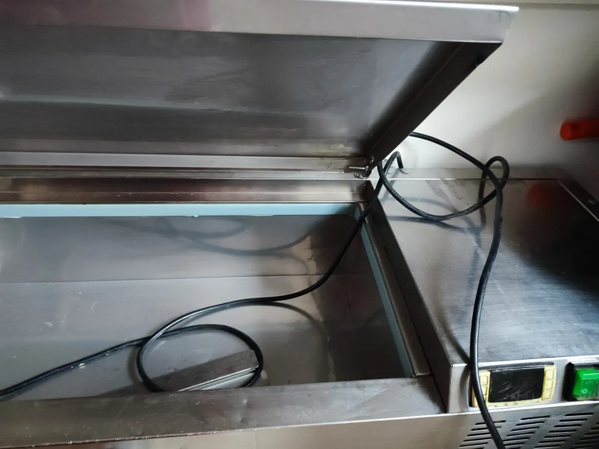 Counter top fridge - Image 3