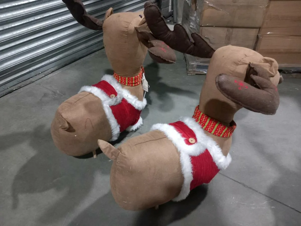 Christmas reindeers - Image 1