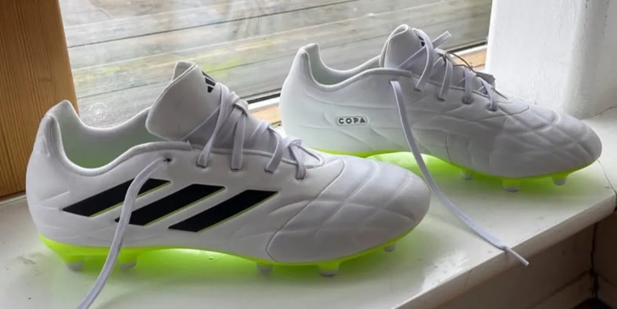 Adidas  Leather Football Boots Size 9 - Image 1
