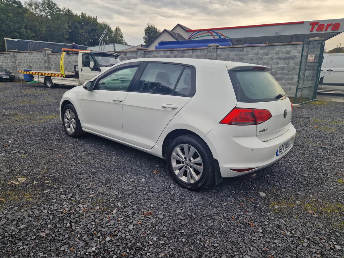 Volkswagen Golf 2016 - Image 2