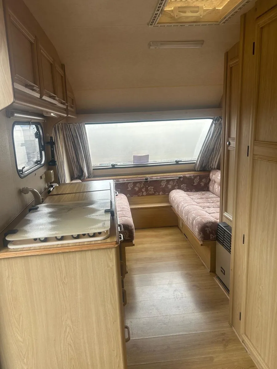 Caravan - Image 3