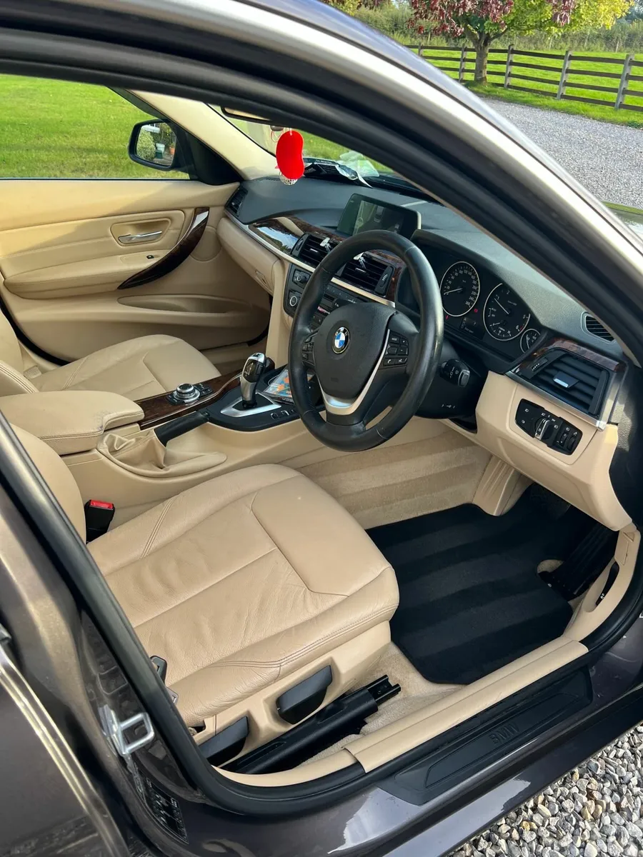 BMW 3-Series 2014 - Image 4