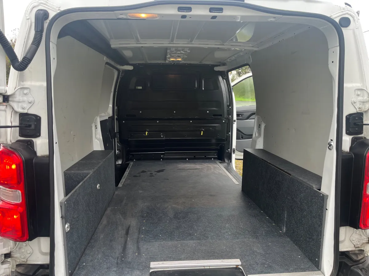 Citroen Dispatch 2021 - Image 3