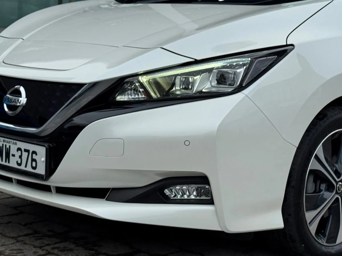 Nissan Leaf Leaf SVE 40 Kwh  Leather Hi Spec - Image 4