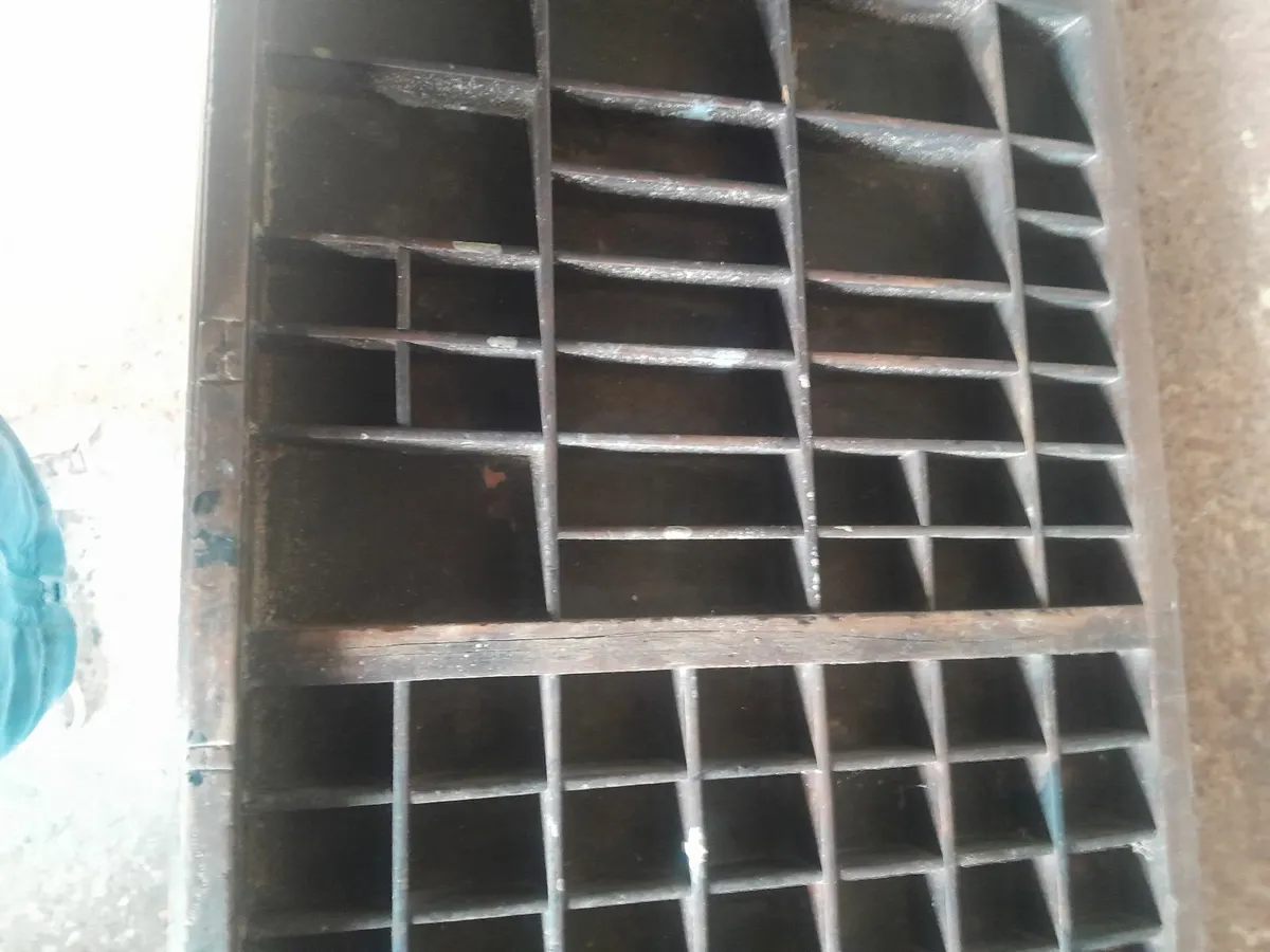 Vintage  printer's  drawer - Image 1