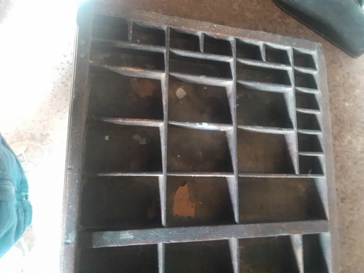 Vintage  printer's  drawer - Image 4