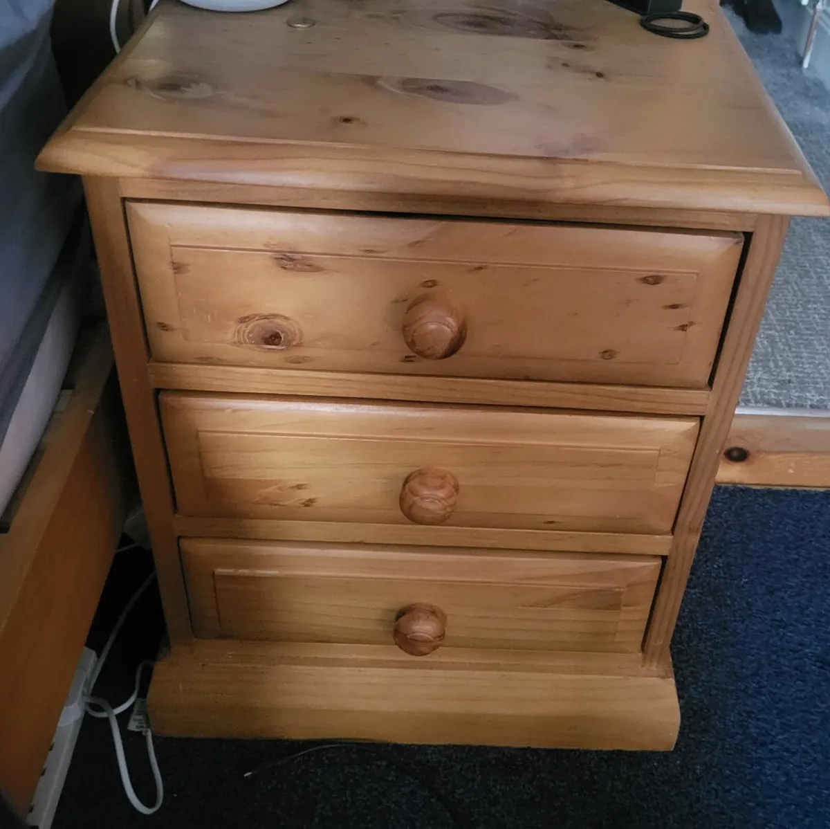 Bedroom furniture set - Image 2