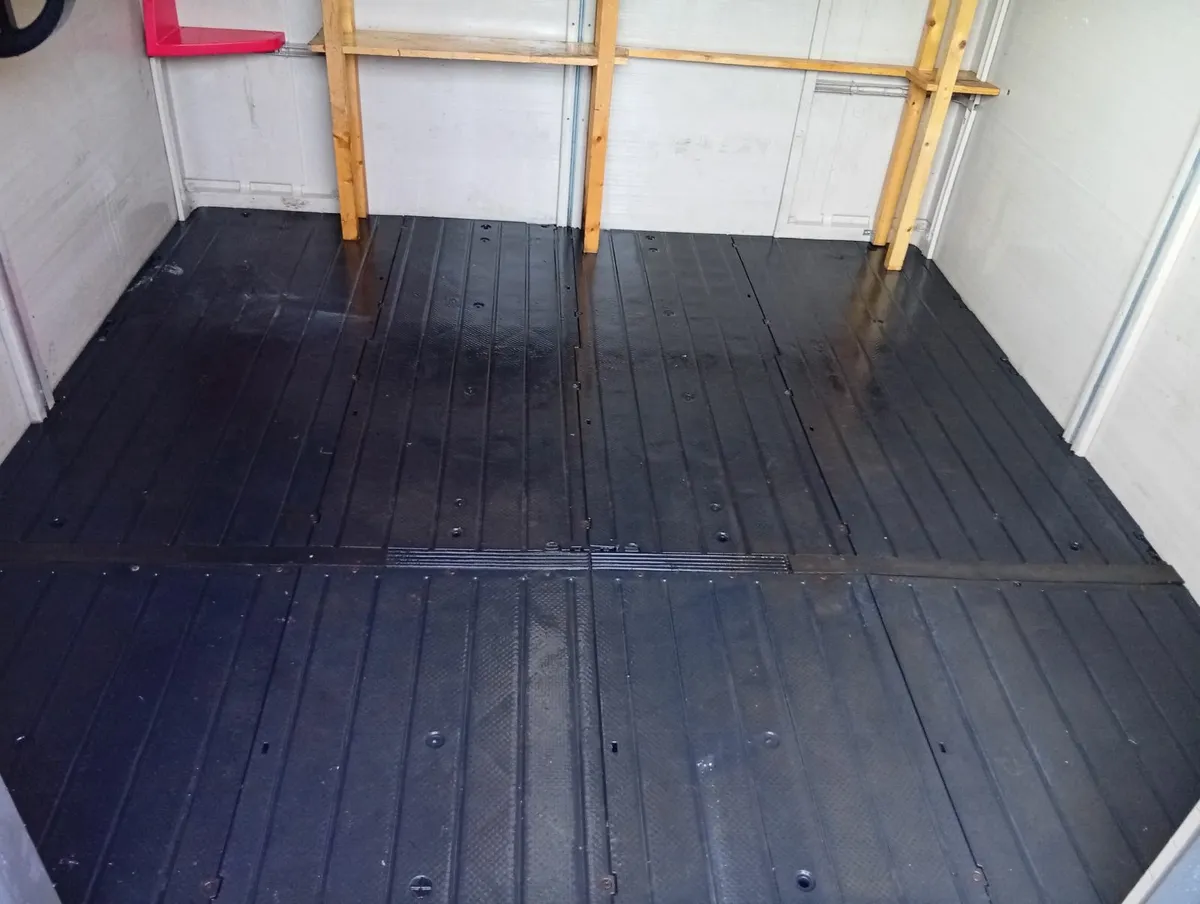 Quality Roomy Pvc Keter Garage Storage 8x8ft - Image 4
