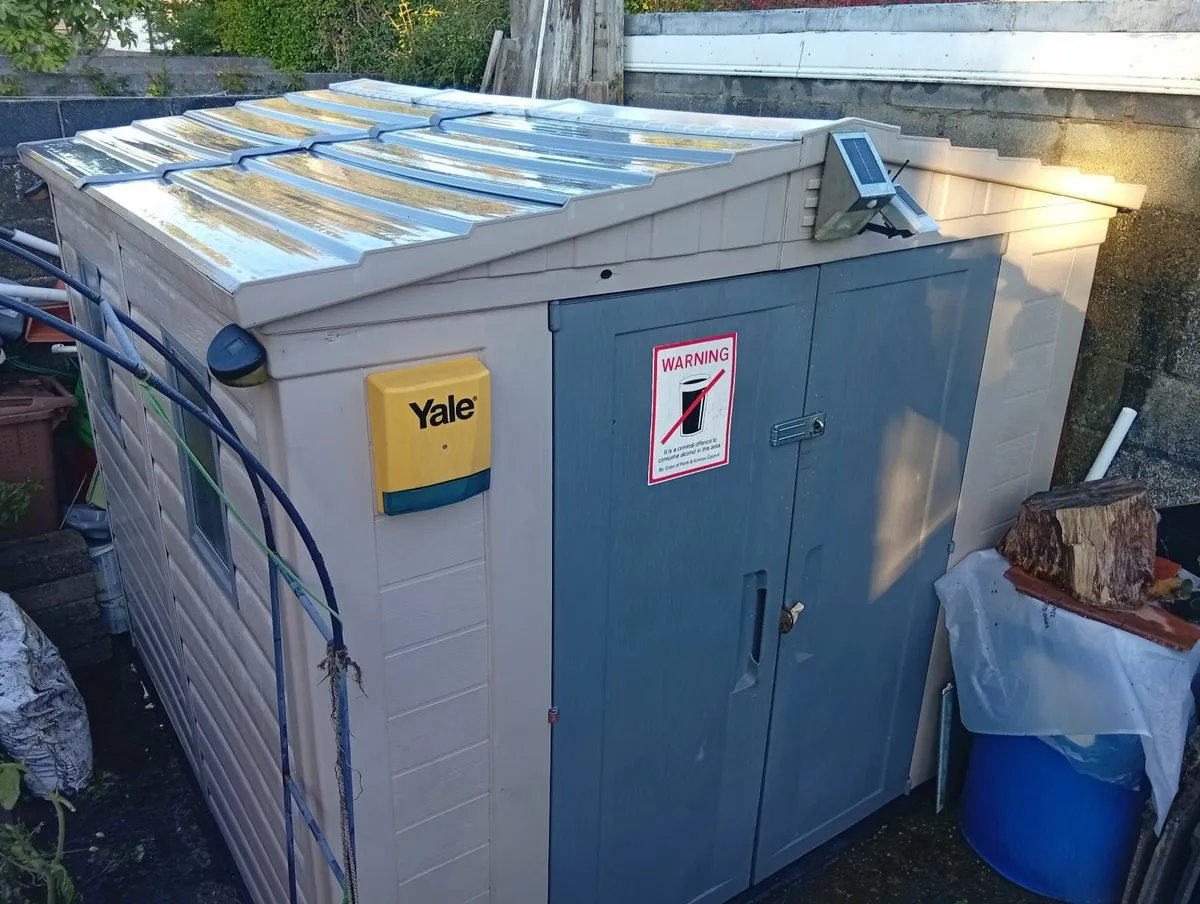 Quality Roomy Pvc Keter Garage Storage 8x8ft - Image 1