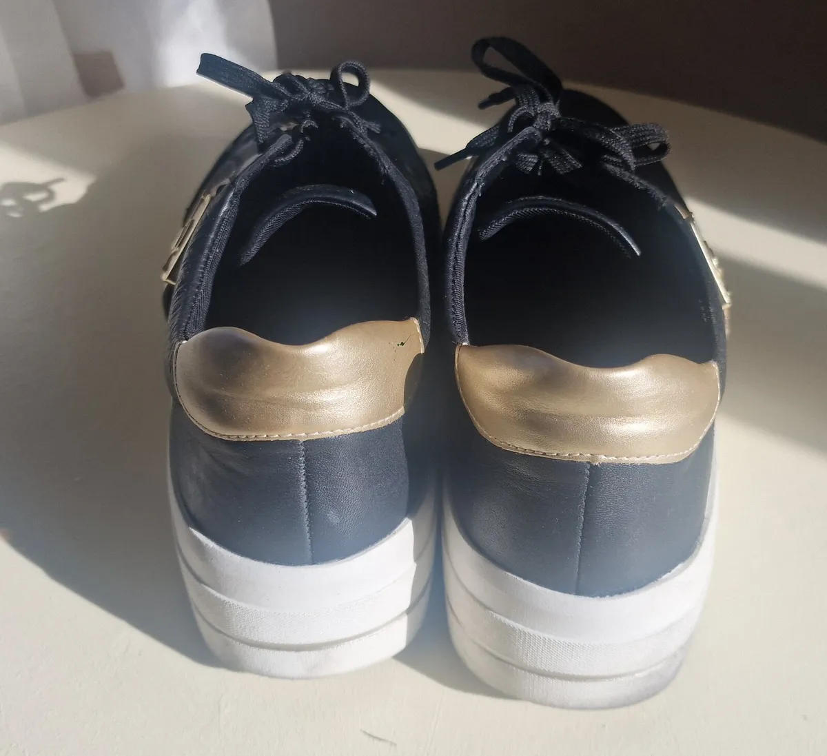 Remonte black fashion trainers sz 8 or 42 - Image 3