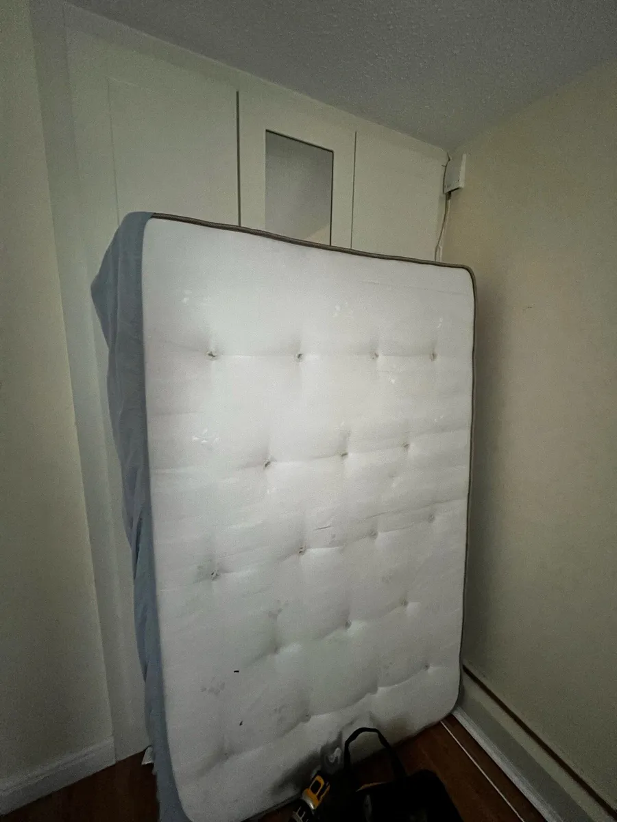 Bed frame and mattress - Image 3