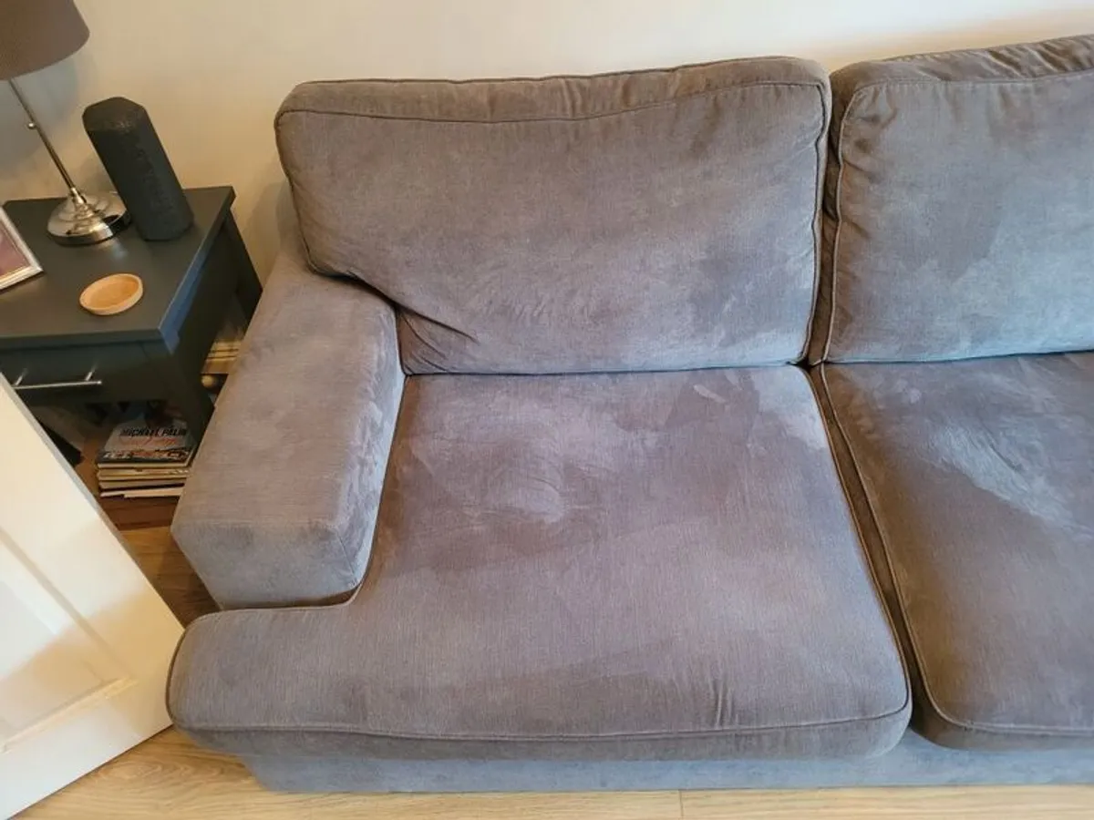 sofa - Image 4