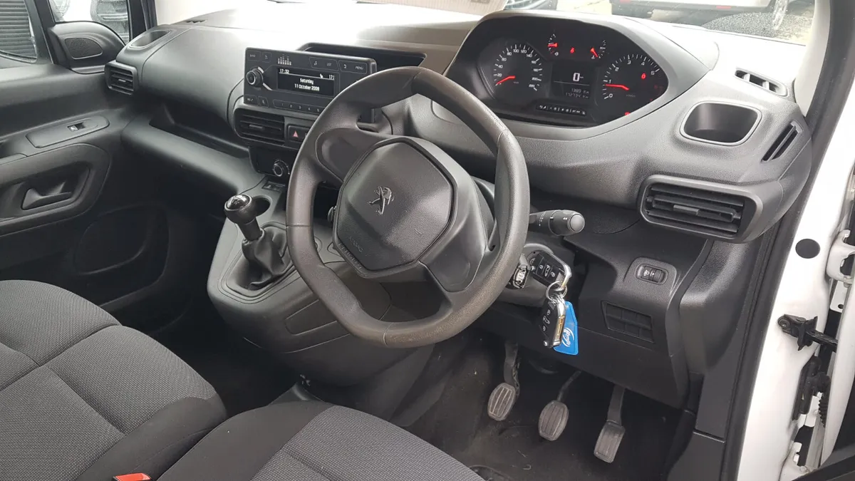 Peugeot Partner 2021 HI SPECK VAT INVOICE - Image 4