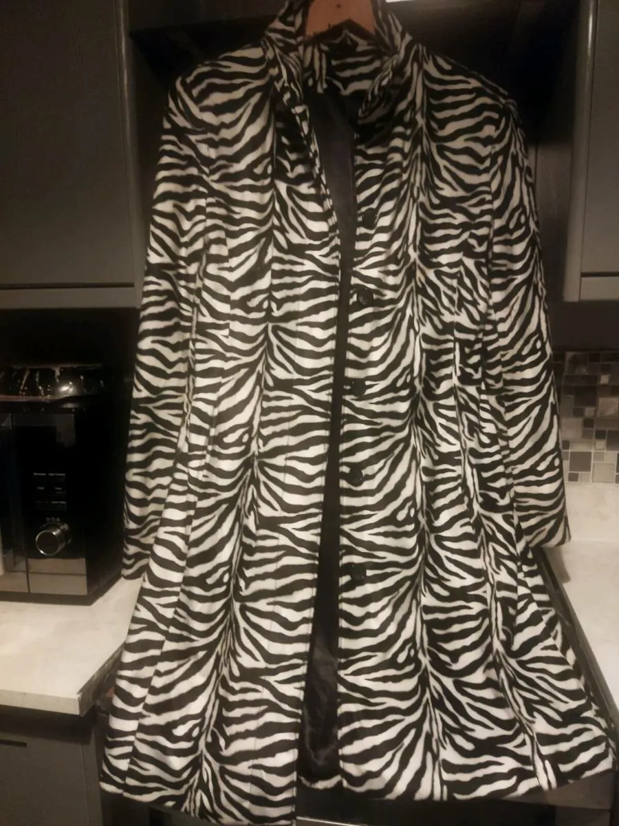Animal print coat - Image 1