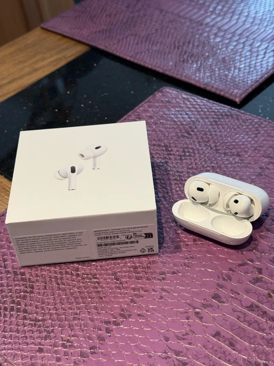 AirPods Pro - Image 1