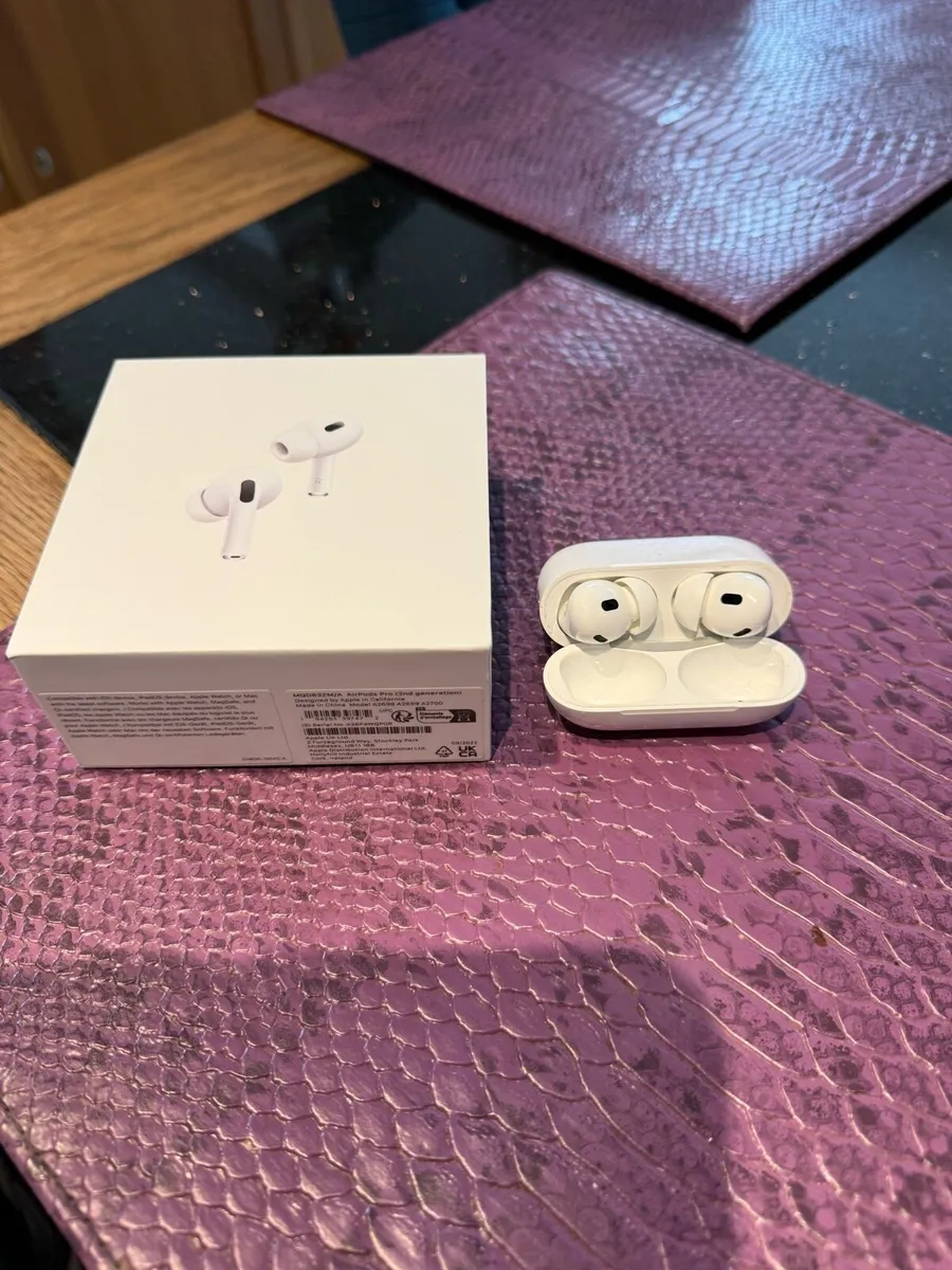 AirPods Pro - Image 2