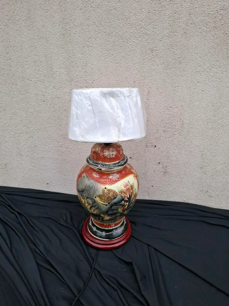 Red asian porcelain lamp postage possible