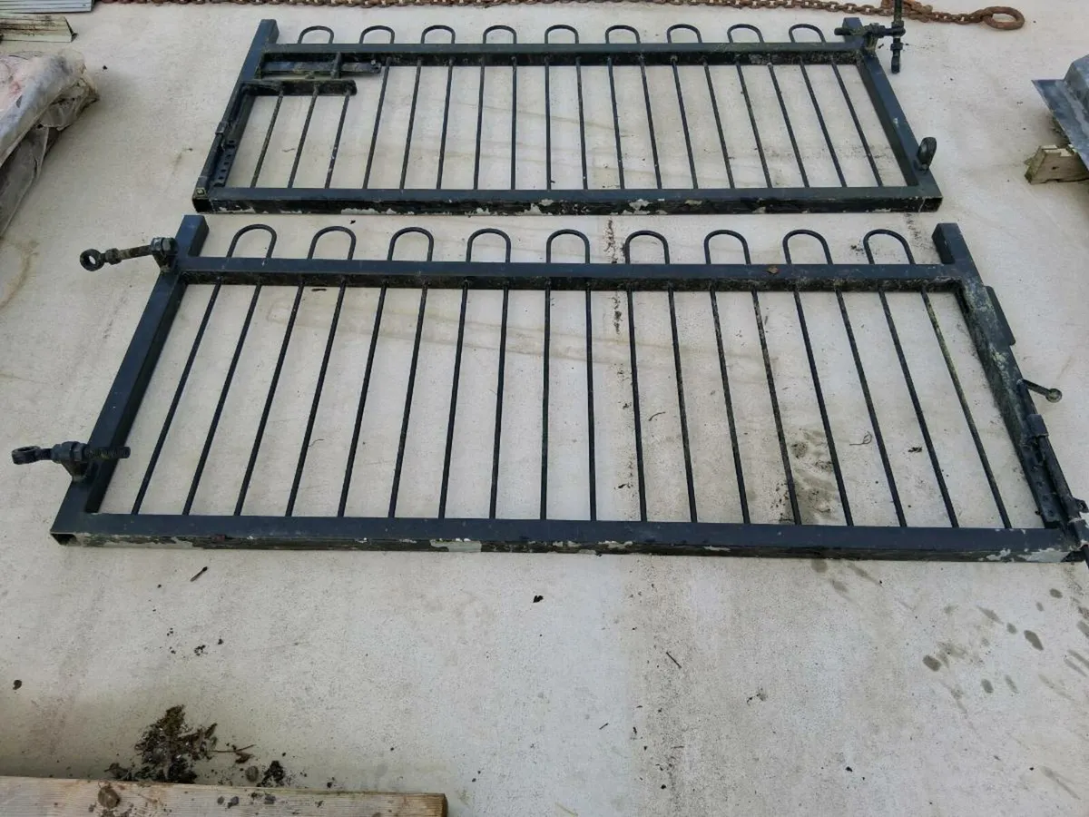Gates - Image 4