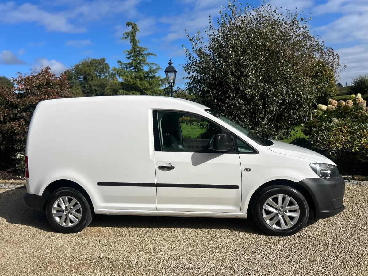 Volkswagen Caddy 2010 - Image 3
