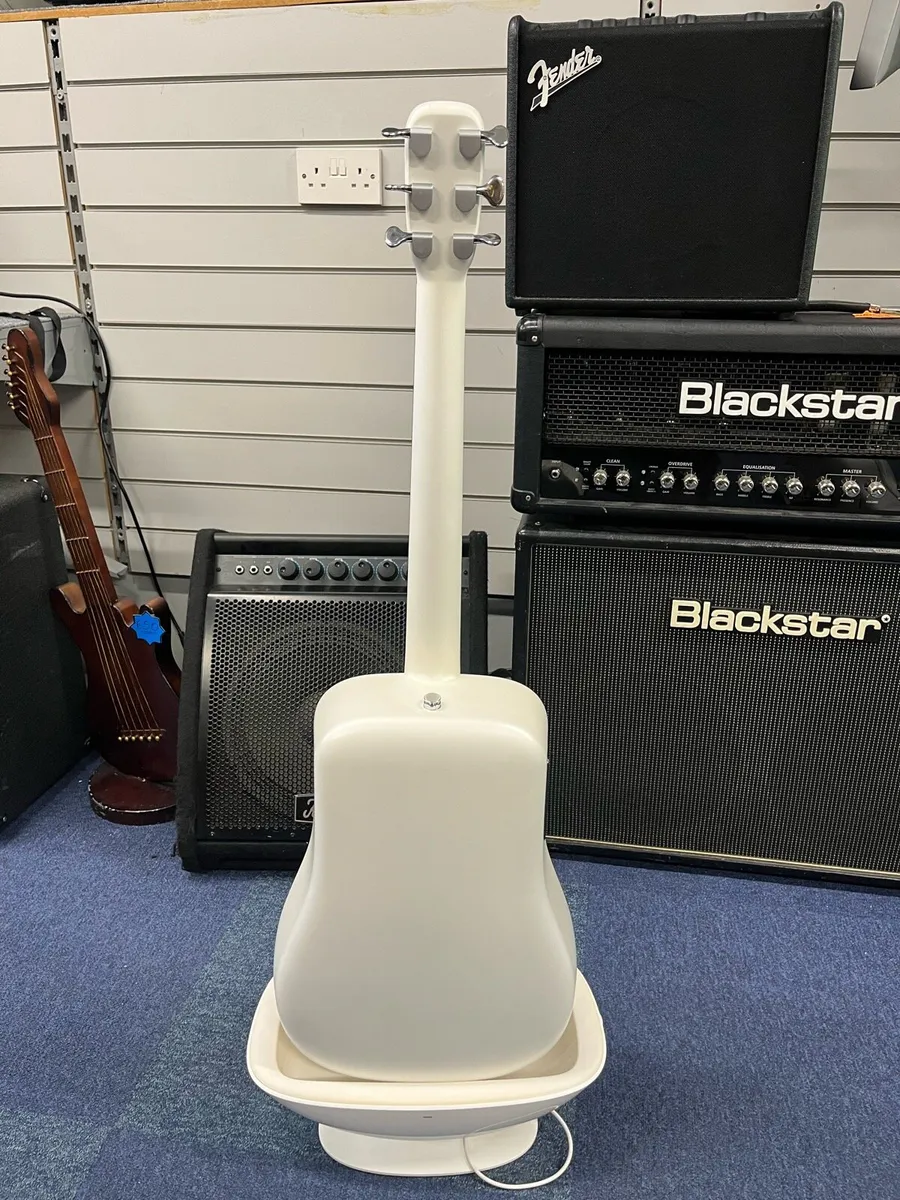 Lava ME3 Carbon Smart Guitar - Image 3