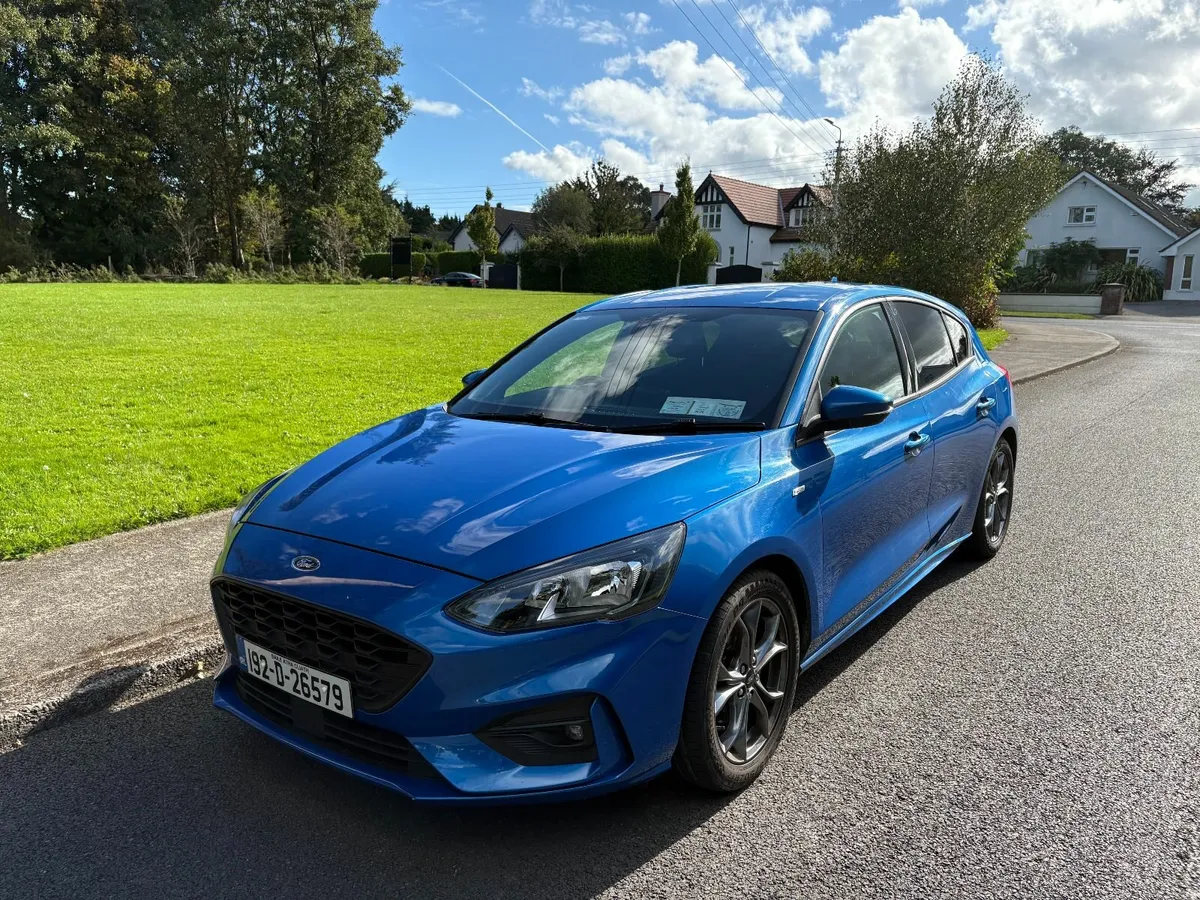 Ford Focus ST-Line Ecoboost 2019 - Image 3