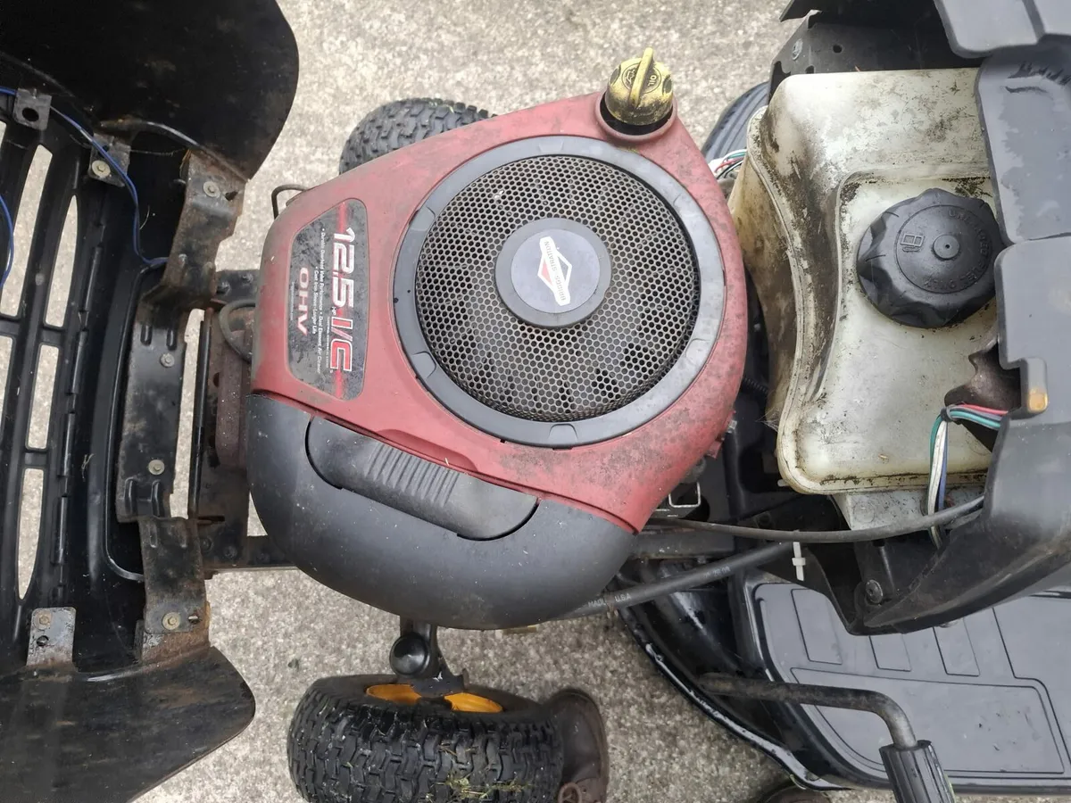Ride on mower - Image 4
