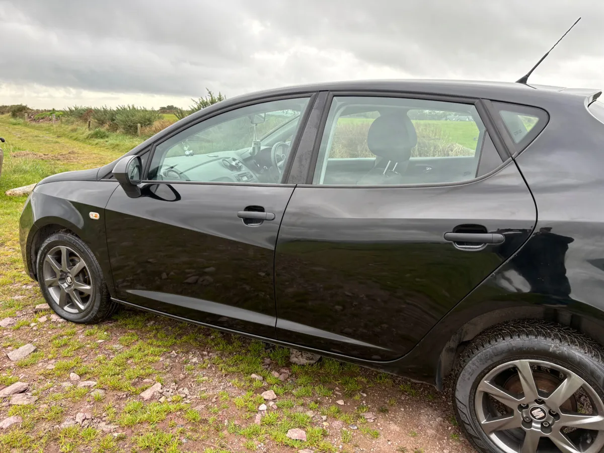 SEAT Ibiza 2015 - Image 1
