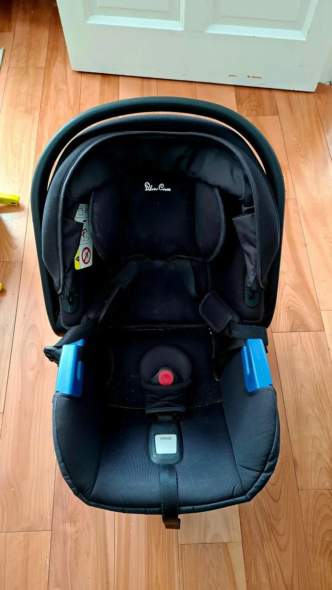 Silver Cross Car Seat - Image 4