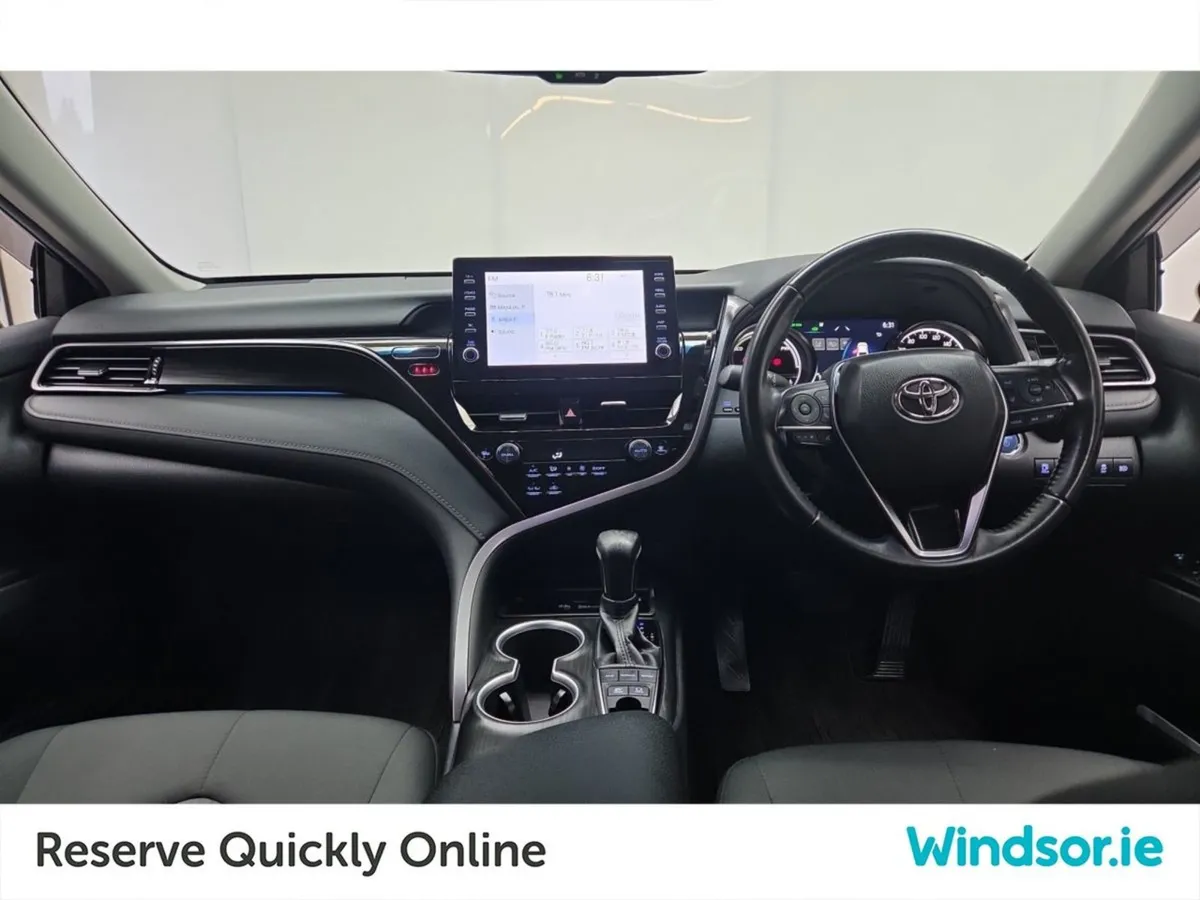 Toyota Camry Hybrid - Image 4