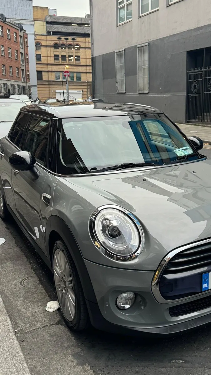 Mini Cooper - Image 1