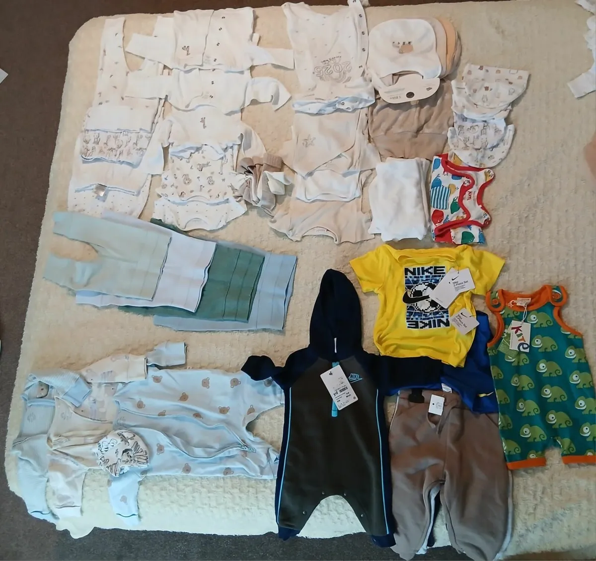 Newborn baby boy clothes - Image 1