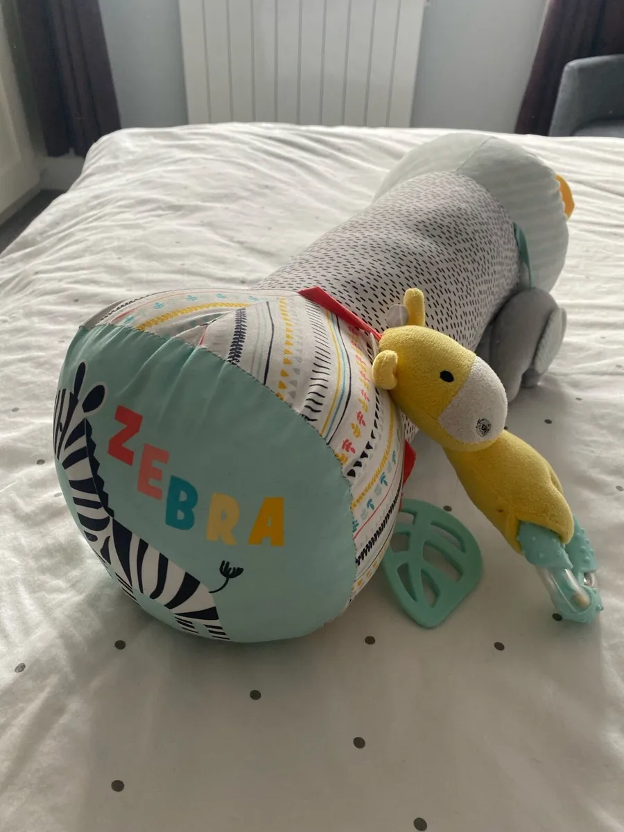 Baby tummy time pillow - Image 3
