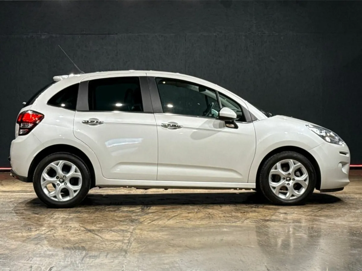 Citroen C3 AUTOMATIC 1.2L PETROL - FULL BLACK LEAT - Image 3