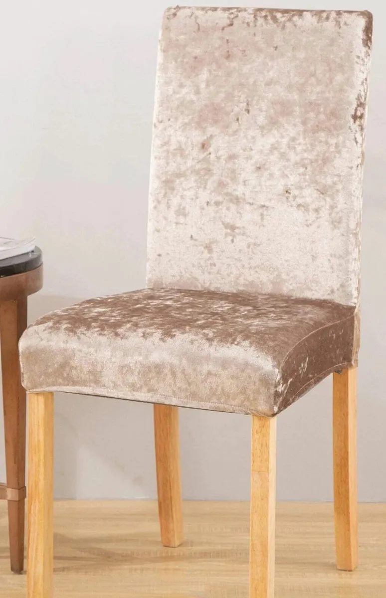 Grey or champagne velvet look chair covers 14 euro - Image 1